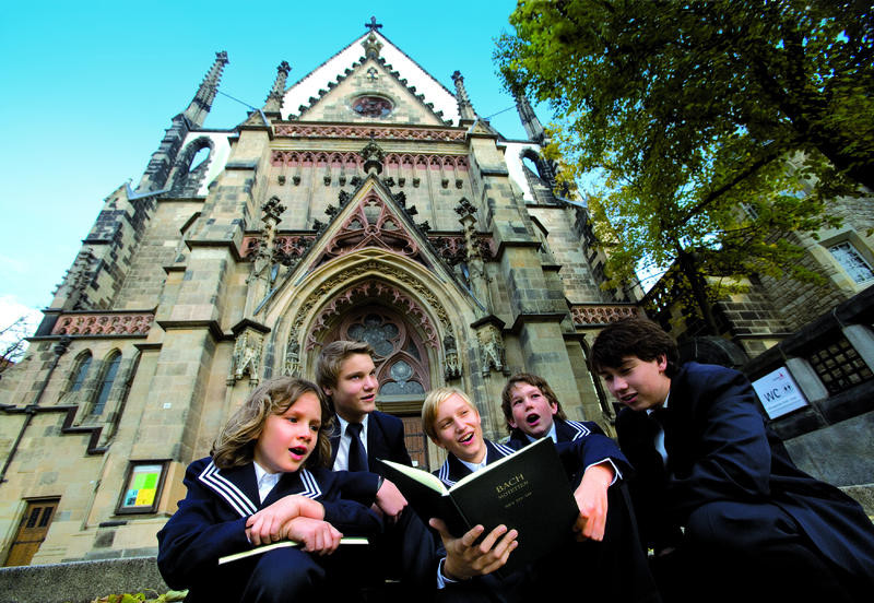 Leipzig, Thomanerchor vor der Thomaskirche | LEI10410