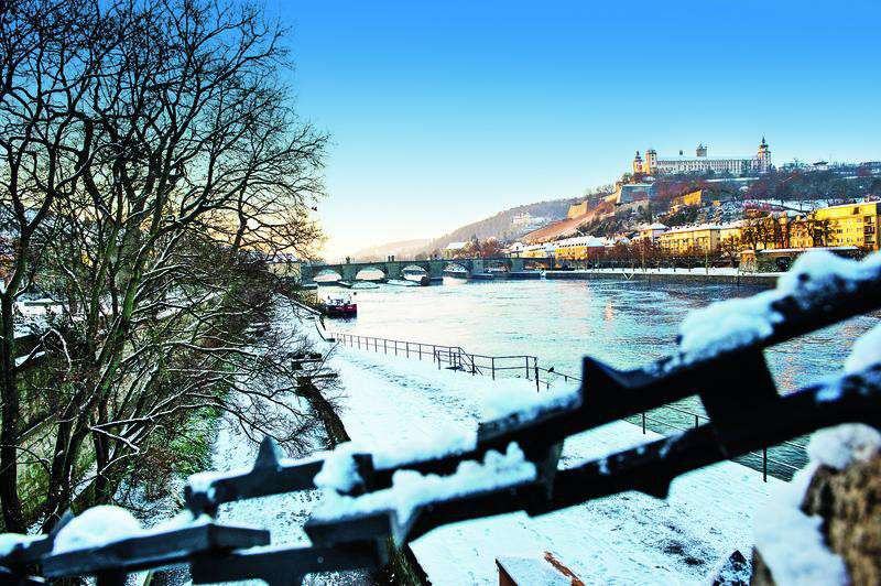 Würzburg, Blick zur Festung Marienberg | NED13110