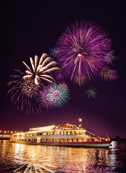 MS Admiral Tegetthoff Feuerwerk | VIE98530