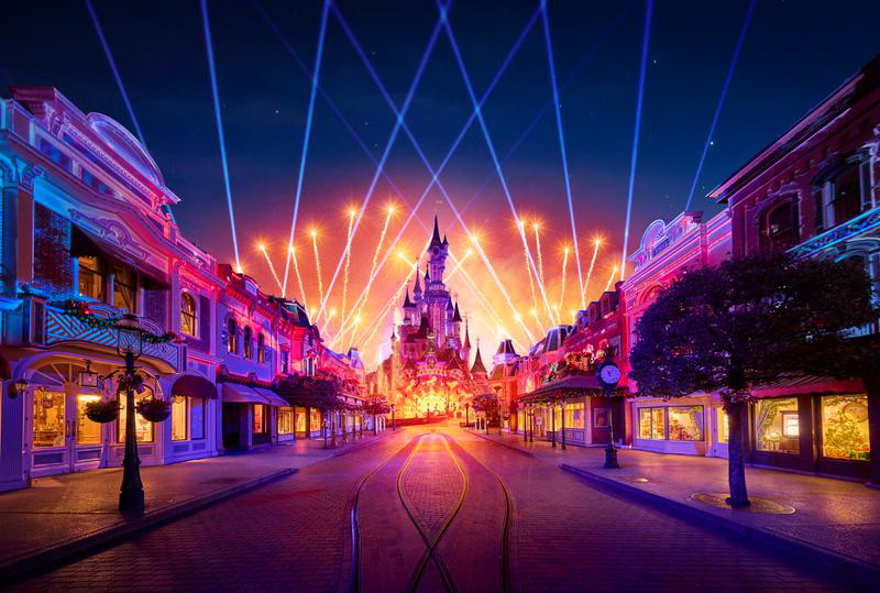 Disneyland Paris Abendshow N041604 Nov 2025 gültig bis 14 01 32 | PAR17400