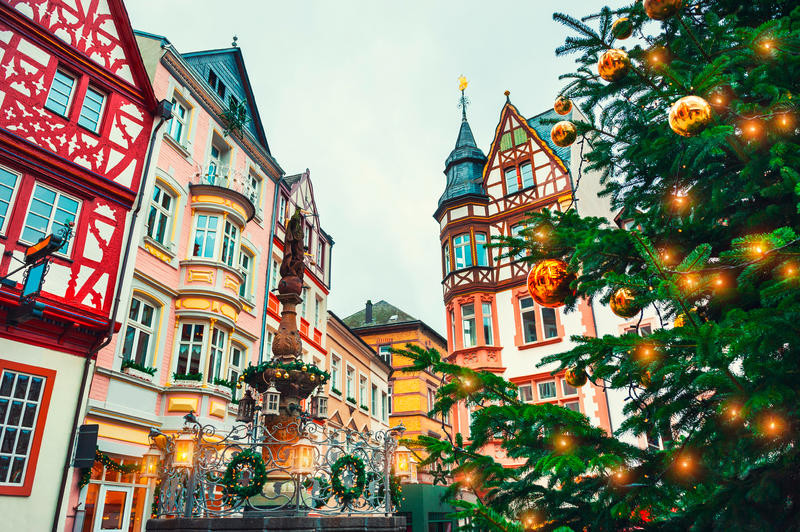 Deutschland Bernkastel Kues Weihnachten 236422318 | LUX17310