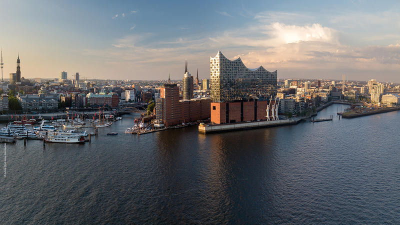 Hamburg, Hafen mit Elbphilharmonie | HAM17200