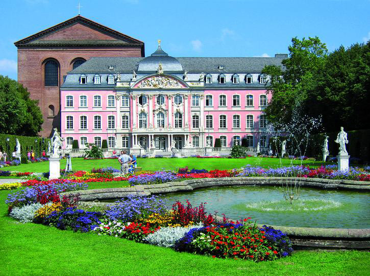 Kurfürstliches Palais | TRI10300