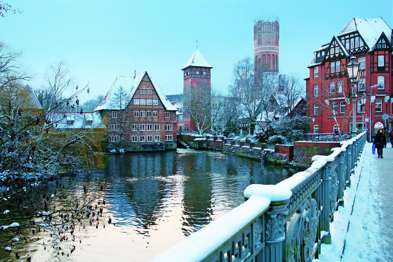 Lüneburg, Blick zum Wasserturm | LUE17610