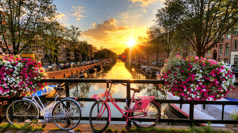 Amsterdam – Tulpen, Grachten und alte Meister